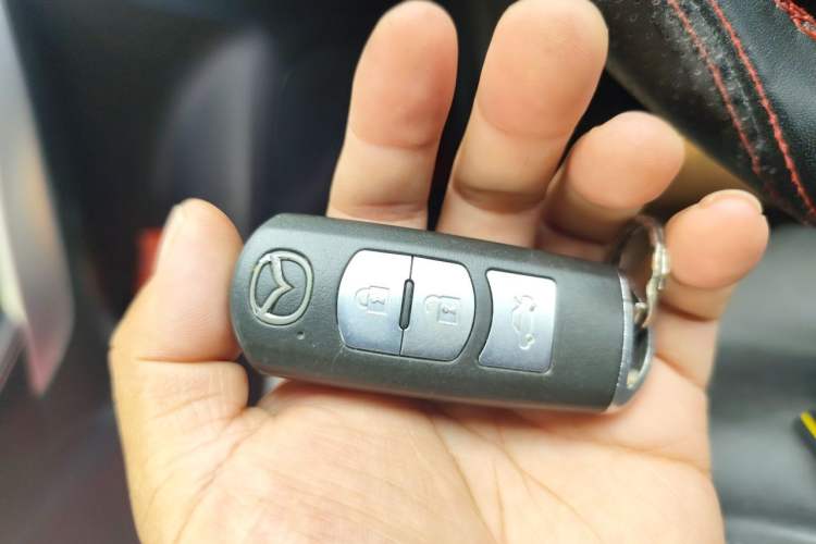 Used Mazda Atenza 2015 2.0L Blue Sky Luxury Edition Vehicle Key