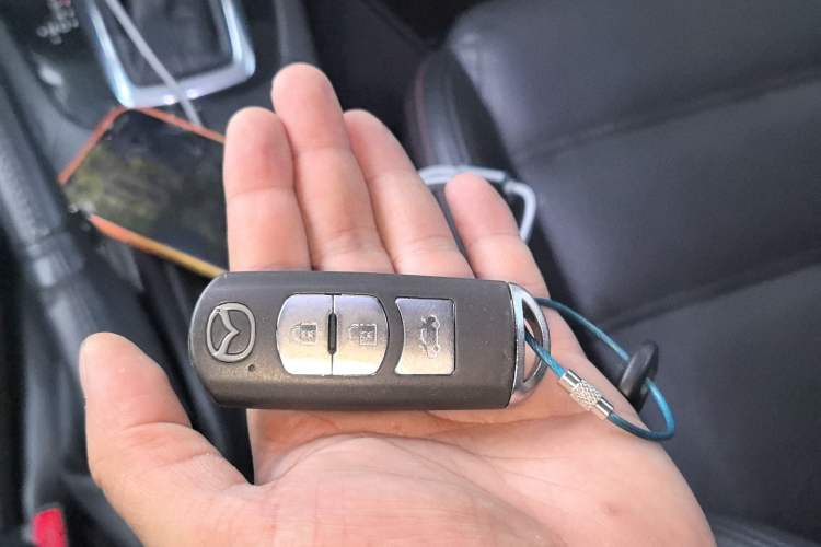 Used Mazda Atenza 2015 2.5L Blue Sky Prestige Edition Vehicle Key