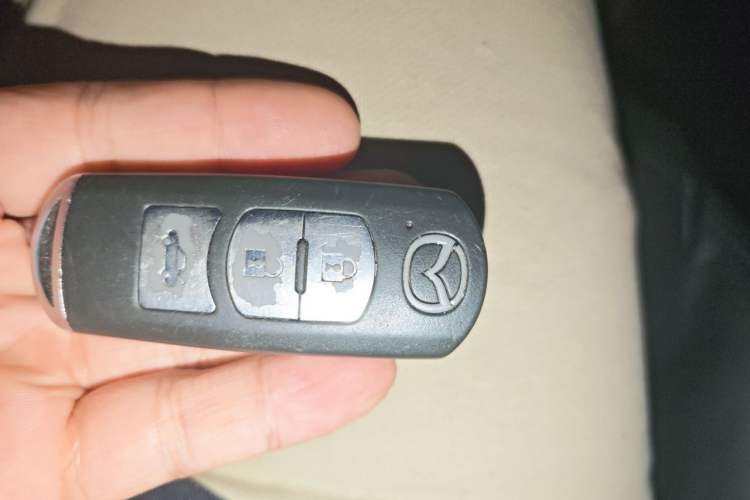 Used Mazda Atenza 2015 2.5L Blue Sky Sport Edition Vehicle Key