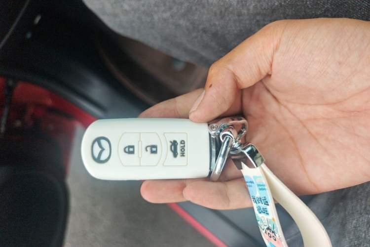 Used Mazda Atenza 2015 2.0L Blue Sky Prestige Edition Vehicle Key