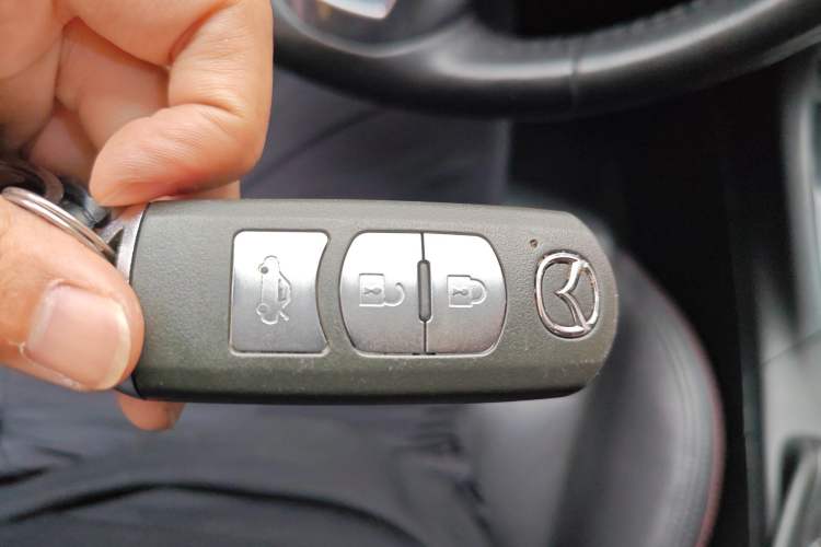 Used Mazda Atenza 2015 2.0L Blue Sky Prestige Edition Vehicle Key