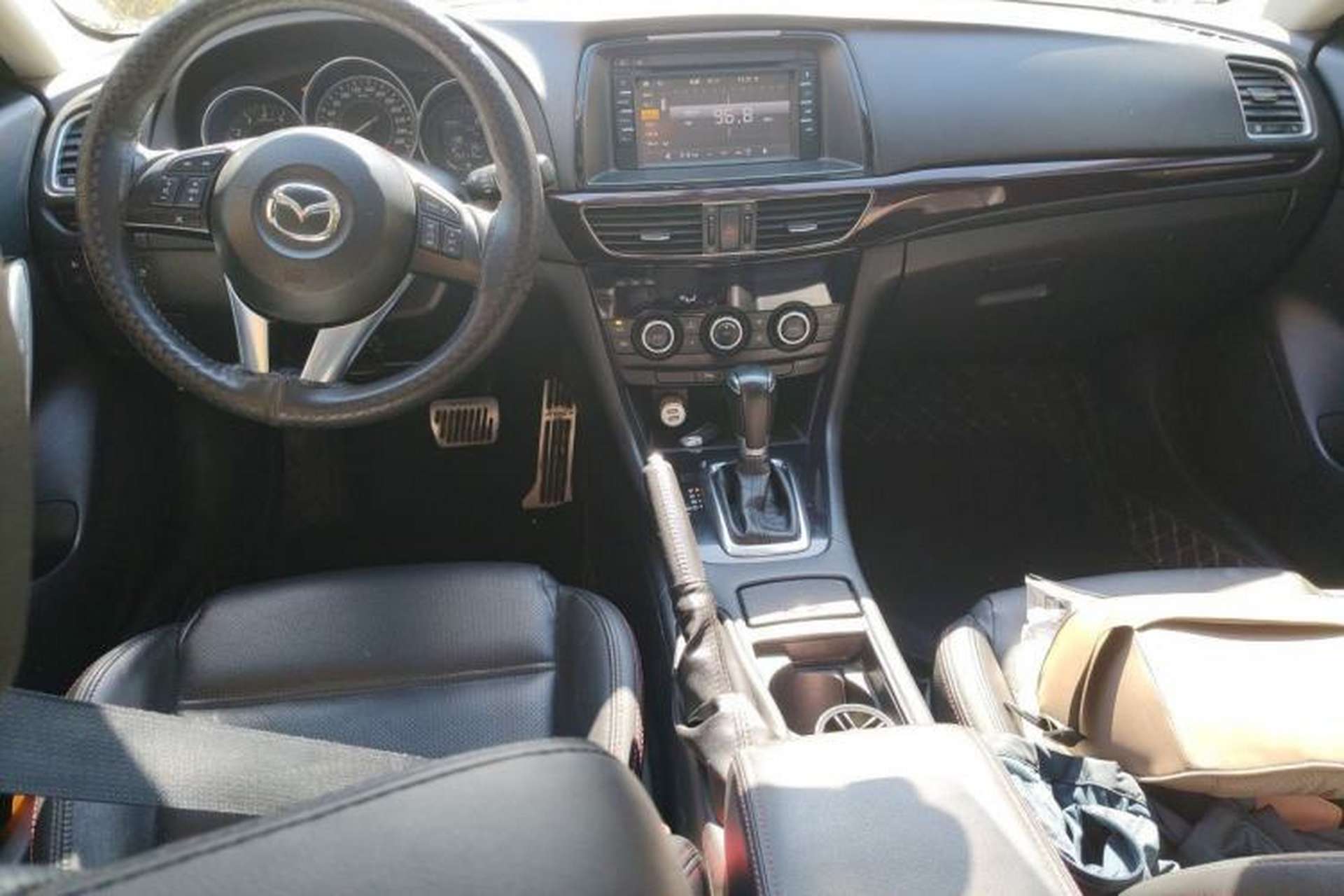Used Mazda Atenza 2015 2.0L Blue Sky Luxury Edition Center Console