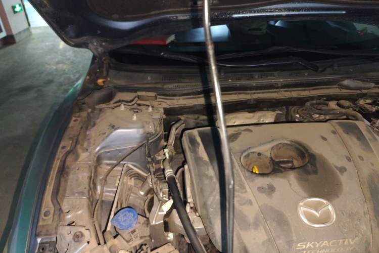Used Mazda Atenza 2015 2.0L Blue Sky Prestige Edition Engine Bay Right