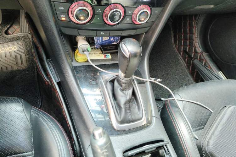 Used Mazda Atenza 2015 2.5L Blue Sky Sport Edition Gear Lever