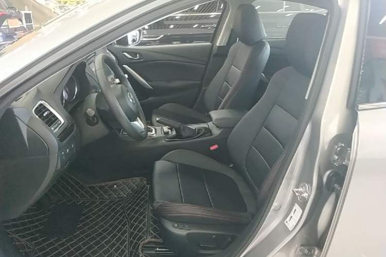 Used Mazda Atenza 2015 2.0L Blue Sky Luxury Edition Left Front Seat