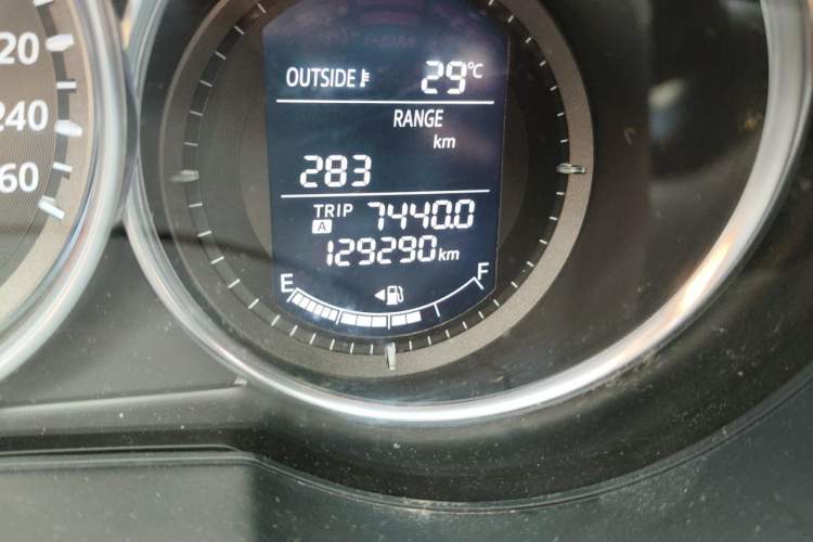 Used Mazda Atenza 2015 2.5L Blue Sky Sport Edition Odometer Close Up