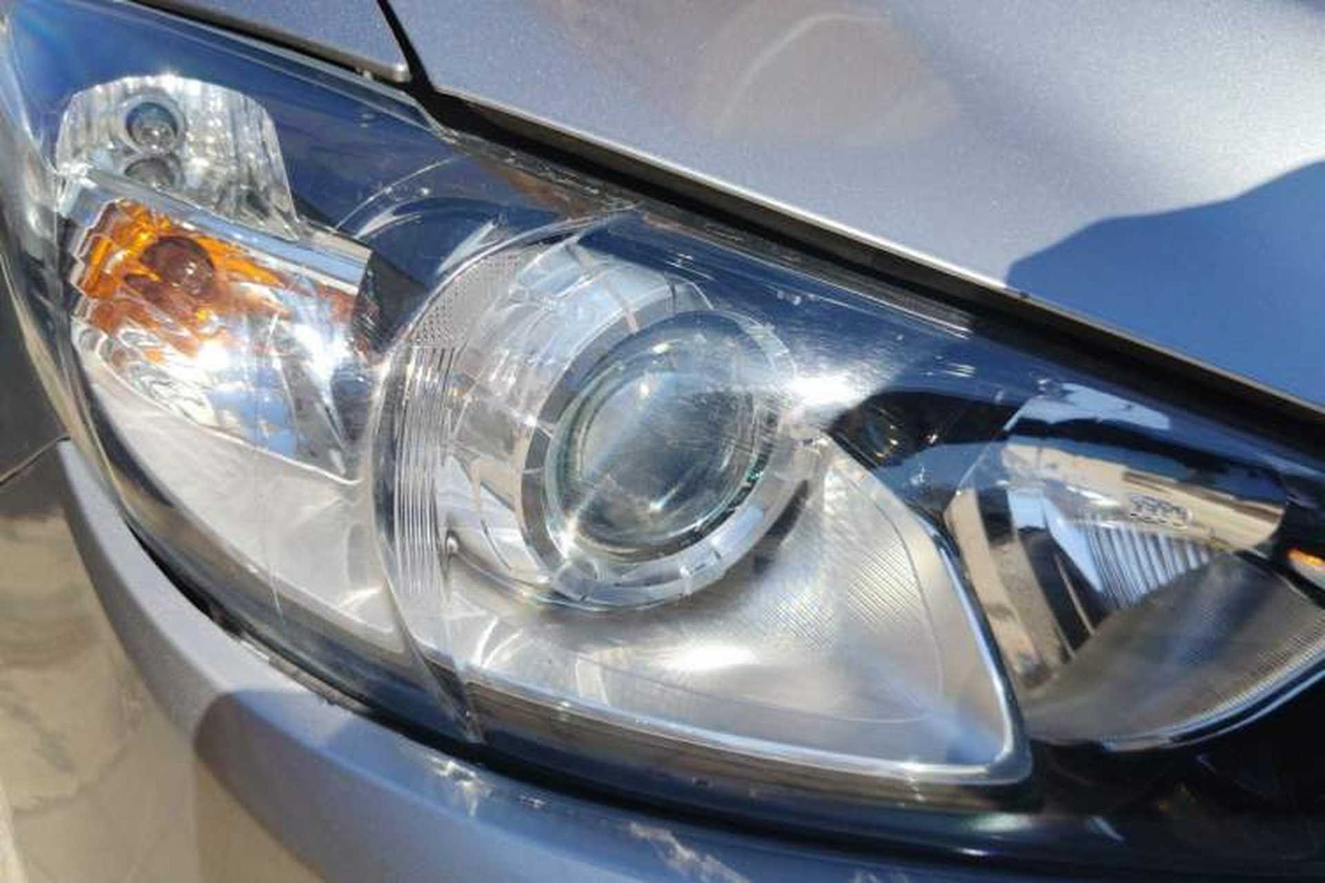 Used Mazda Atenza 2015 2.0L Blue Sky Luxury Edition Right Front Headlight