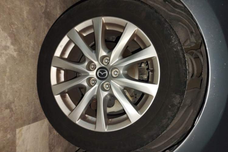 Used Mazda Atenza 2015 2.0L Blue Sky Prestige Edition Right Front Wheel Hub