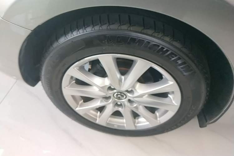 Used Mazda Atenza 2015 2.0L Blue Sky Luxury Edition Right Rear Wheel Hub