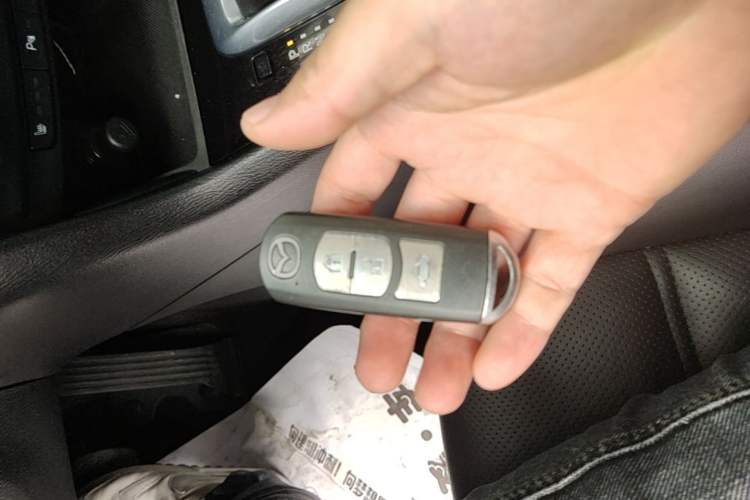 Used Mazda Atenza 2015 2.5L Blue Sky Prestige Edition Vehicle Key