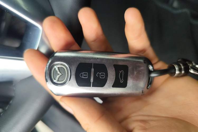 Used Mazda Atenza 2015 2.5L Sky Blue Supreme Edition Vehicle Key
