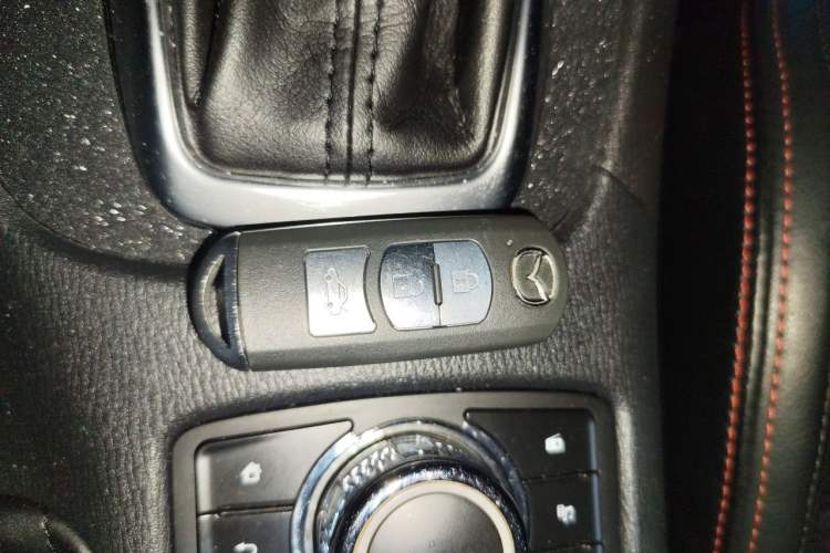 Used Mazda Atenza 2015 2.0L Blue Sky Prestige Edition Vehicle Key