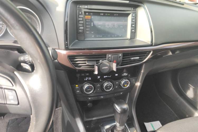 Used Mazda Atenza 2015 2.5L Blue Sky Prestige Edition Audio And AC Panel