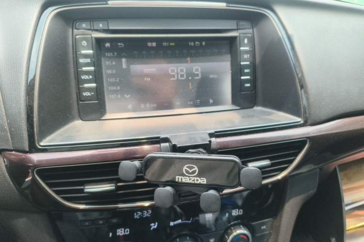 Used Mazda Atenza 2015 2.5L Blue Sky Sport Edition Audio And AC Panel