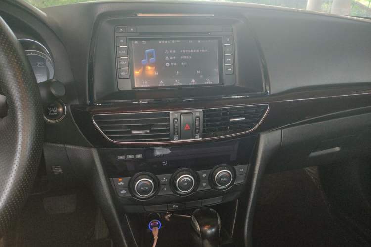 Used Mazda Atenza 2015 2.0L Blue Sky Luxury Edition Audio And AC Panel