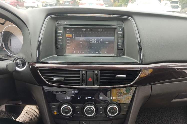 Used Mazda Atenza 2015 2.0L Blue Sky Luxury Edition Audio And AC Panel