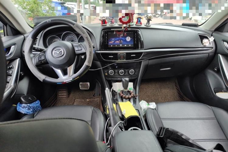 Used Mazda Atenza 2015 2.0L Blue Sky Fashion Edition Center Console