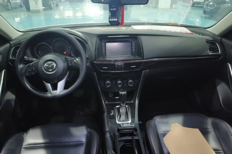 Used Mazda Atenza 2015 2.5L Blue Sky Sport Edition Center Console