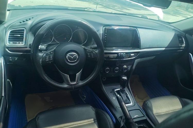 Used Mazda Atenza 2015 2.0L Blue Sky Luxury Edition Center Console