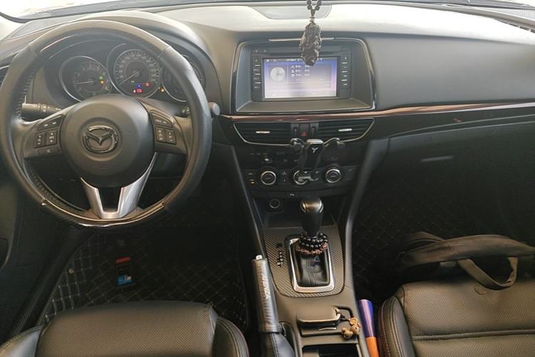 Used Mazda Atenza 2015 2.0L Blue Sky Luxury Edition Center Console