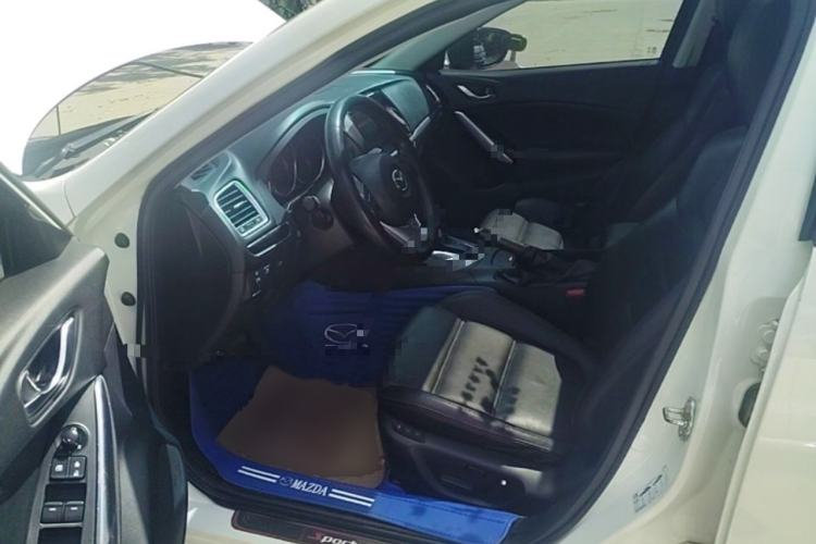 Used Mazda Atenza 2015 2.0L Blue Sky Luxury Edition Driver Seat
