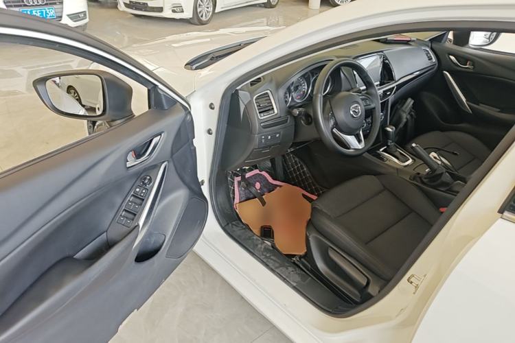 Used Mazda Atenza 2015 2.0L Blue Sky Fashion Edition Driver Seat