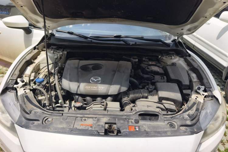 Used Mazda Atenza 2015 2.0L Blue Sky Luxury Edition Engine Bay