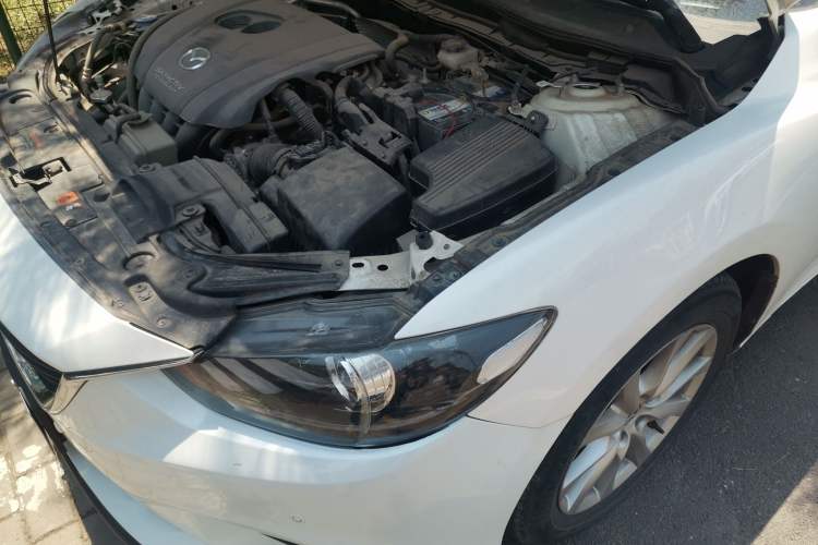 Used Mazda Atenza 2015 2.0L Blue Sky Luxury Edition Engine Bay Left