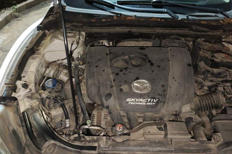 Used Mazda Atenza 2015 2.0L Blue Sky Luxury Edition Engine Bay Right