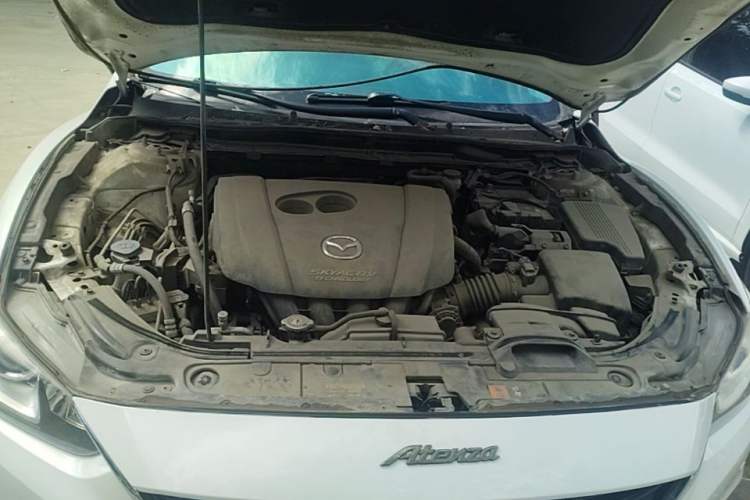 Used Mazda Atenza 2015 2.0L Blue Sky Luxury Edition Engine Bay