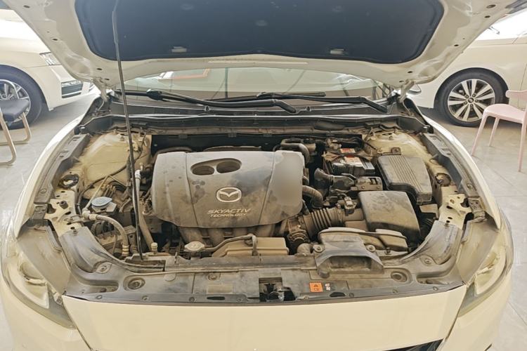 Used Mazda Atenza 2015 2.0L Blue Sky Fashion Edition Engine Bay