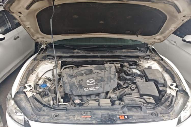Used Mazda Atenza 2015 2.0L Blue Sky Luxury Edition Engine Bay