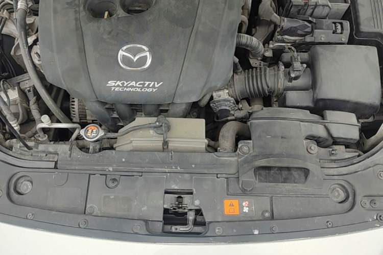 Used Mazda Atenza 2015 2.0L Blue Sky Luxury Edition Engine Bay