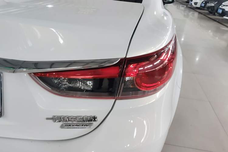 Used Mazda Atenza 2015 2.5L Blue Sky Sport Edition Exterior 3