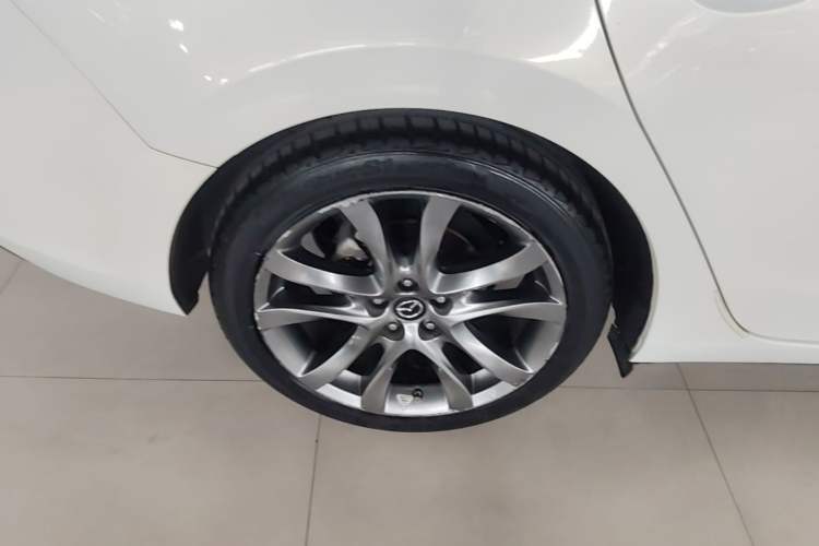 Used Mazda Atenza 2015 2.5L Blue Sky Sport Edition Exterior 5