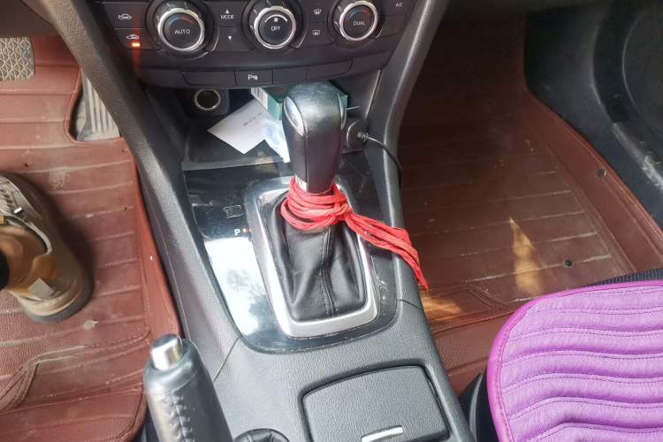 Used Mazda Atenza 2015 2.0L Blue Sky Luxury Edition Gear Lever