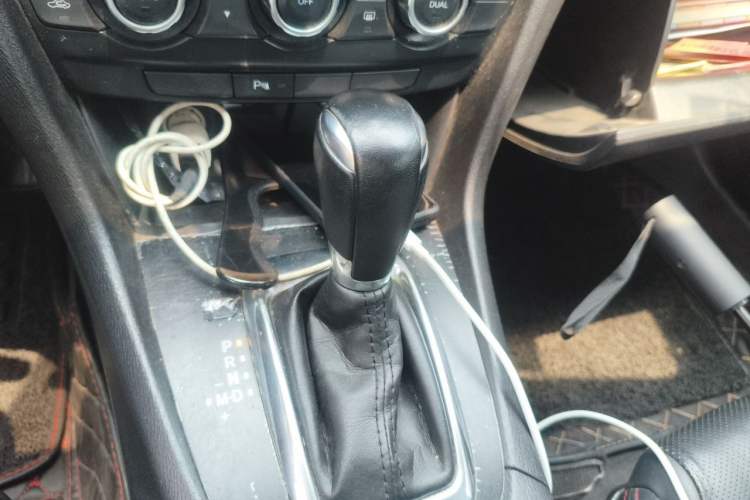 Used Mazda Atenza 2015 2.5L Blue Sky Sport Edition Gear Lever