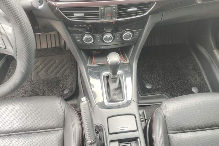 Used Mazda Atenza 2015 2.5L Blue Sky Sport Edition Gear Lever