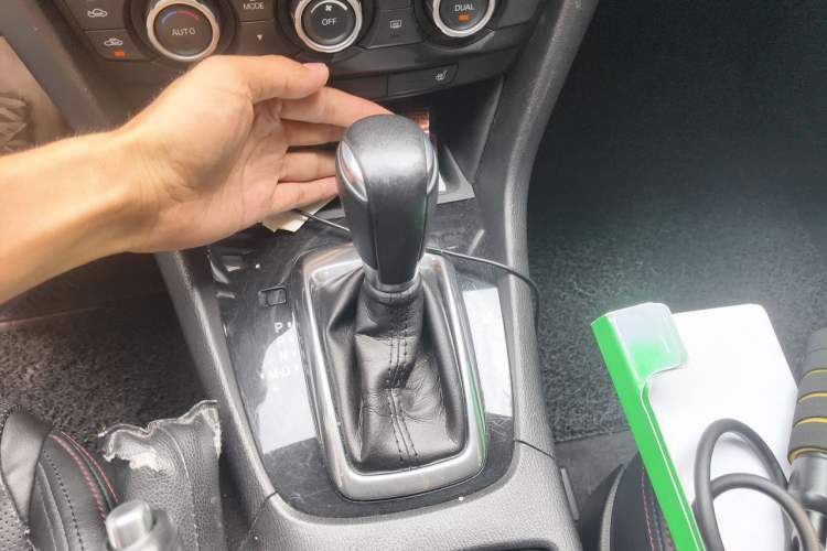 Used Mazda Atenza 2015 2.5L Blue Sky Prestige Edition Gear Lever