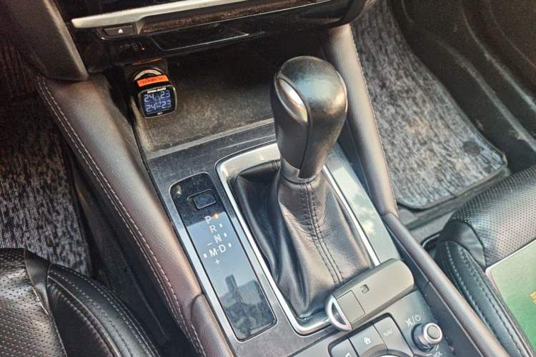 Used Mazda Atenza 2015 2.0L Blue Sky Luxury Edition Gear Lever