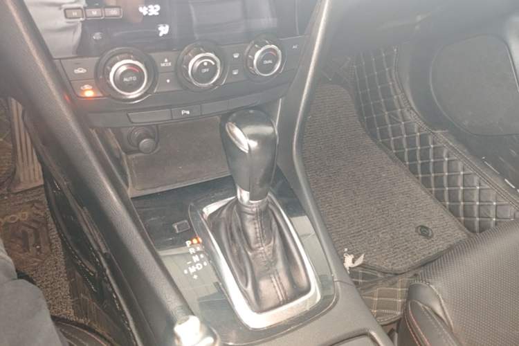 Used Mazda Atenza 2015 2.0L Blue Sky Luxury Edition Gear Lever