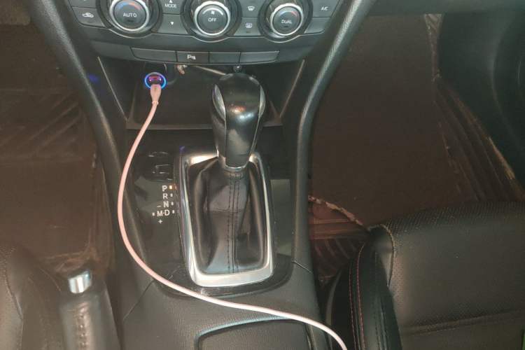 Used Mazda Atenza 2015 2.0L Blue Sky Luxury Edition Gear Lever