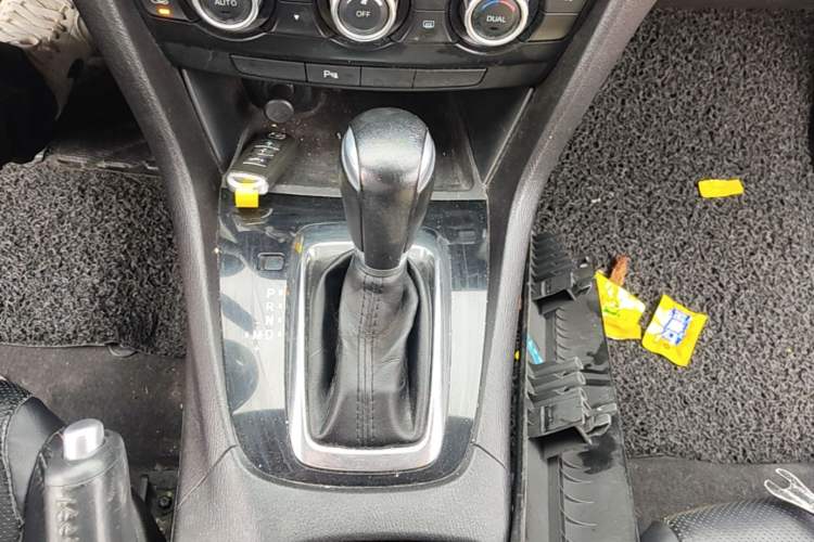 Used Mazda Atenza 2015 2.0L Blue Sky Luxury Edition Gear Lever