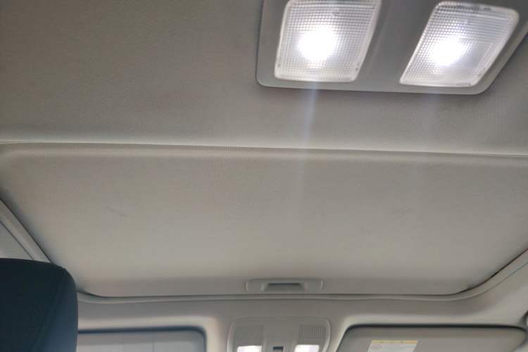 Used Mazda Atenza 2015 2.5L Blue Sky Sport Edition Headliner