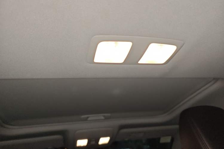 Used Mazda Atenza 2015 2.0L Blue Sky Luxury Edition Headliner