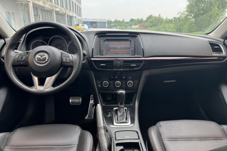 Used Mazda Atenza 2015 2.5L Blue Sky Sport Edition Interior 1