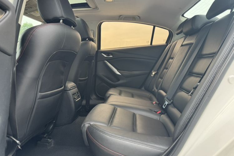 Used Mazda Atenza 2015 2.5L Blue Sky Sport Edition Interior 2