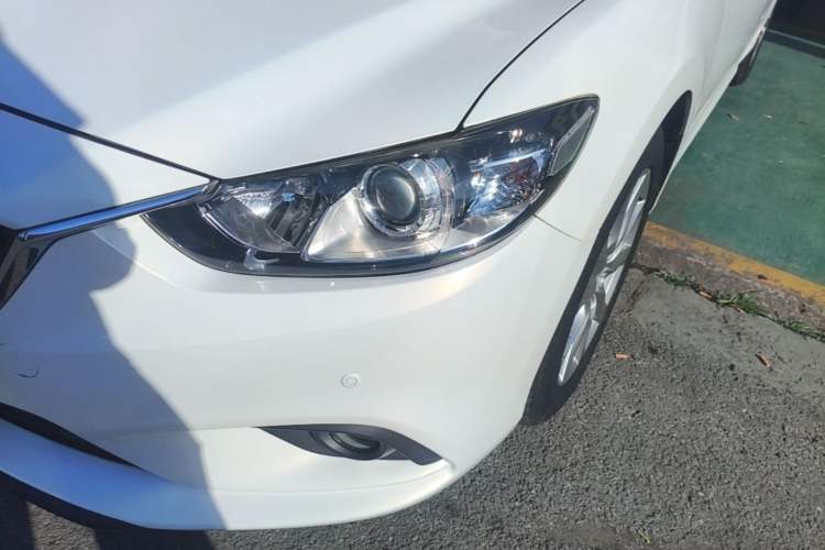 Used Mazda Atenza 2015 2.0L Blue Sky Luxury Edition Left Front Headlight
