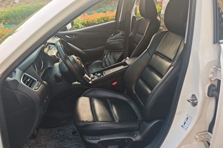 Used Mazda Atenza 2015 2.0L Blue Sky Luxury Edition Left Front Seat