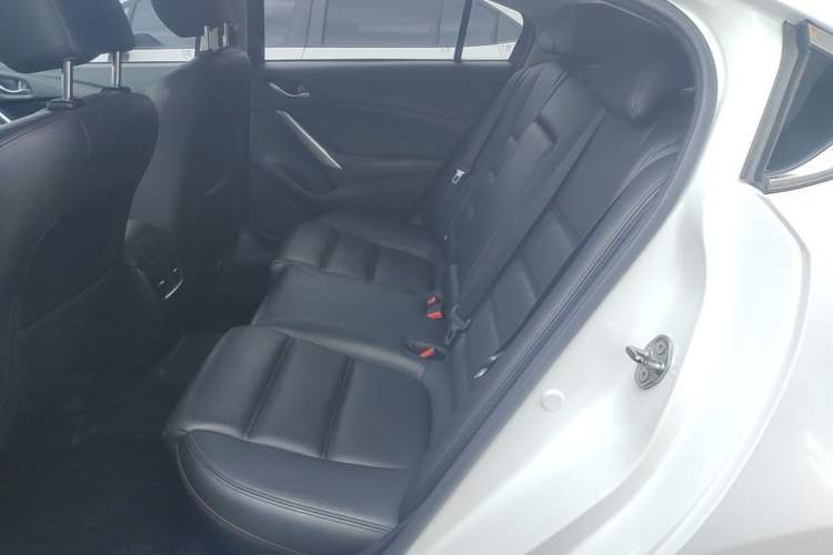 Used Mazda Atenza 2015 2.5L Blue Sky Sport Edition Left Rear Seat